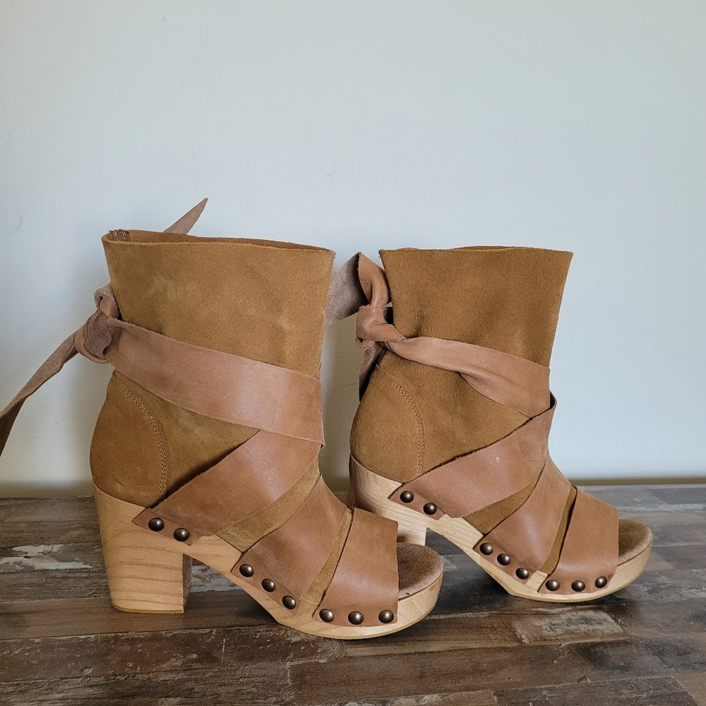 Free people Block Heels Peep Toe Ankle Clog Bootie - Picture 2 of 11